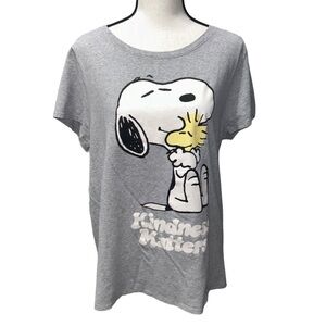 Peanuts Snoopy Kindness Matters Graphic Tee Size Large